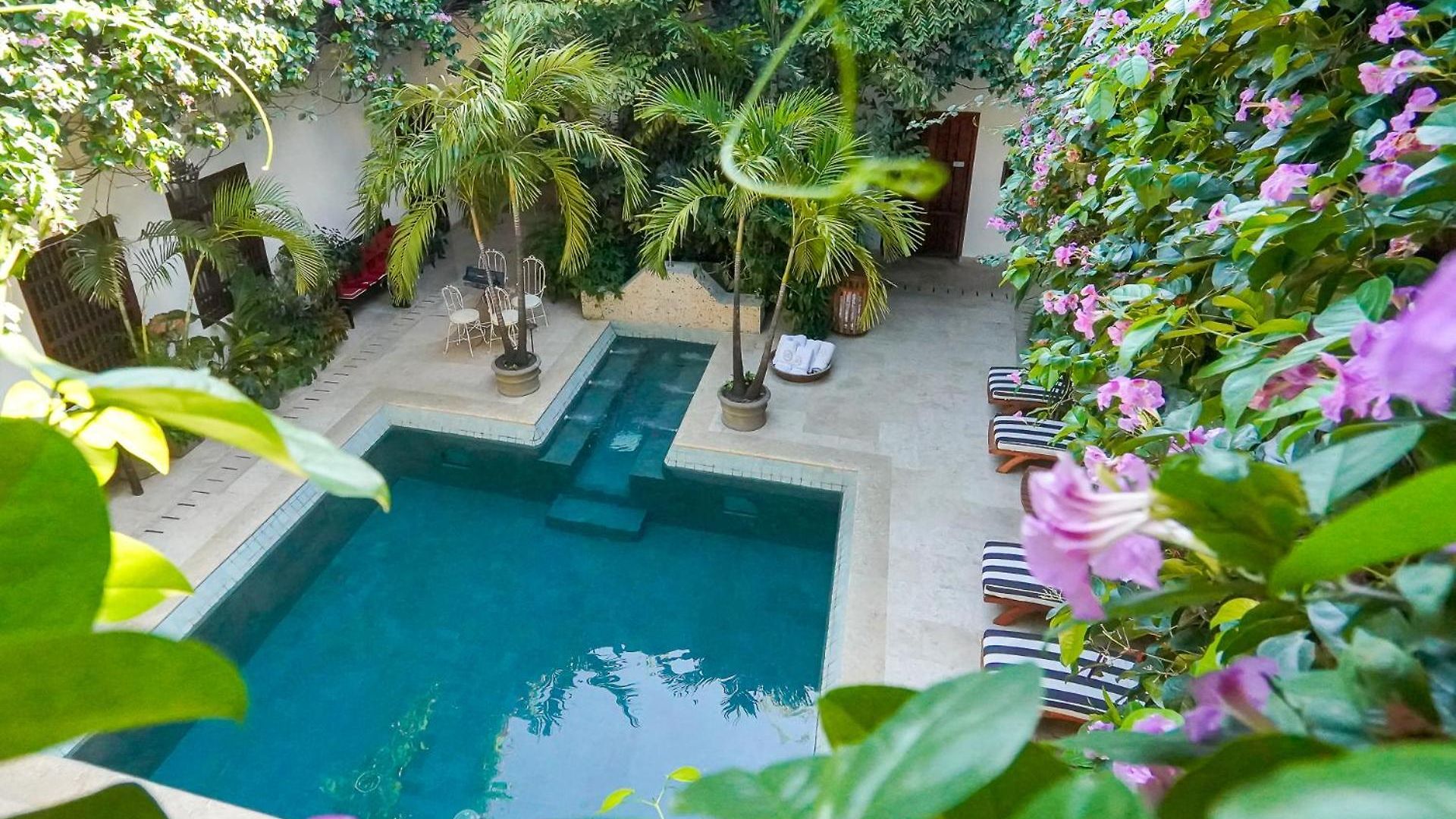 Hotel Boutique Casa Del Arzobispado 5*