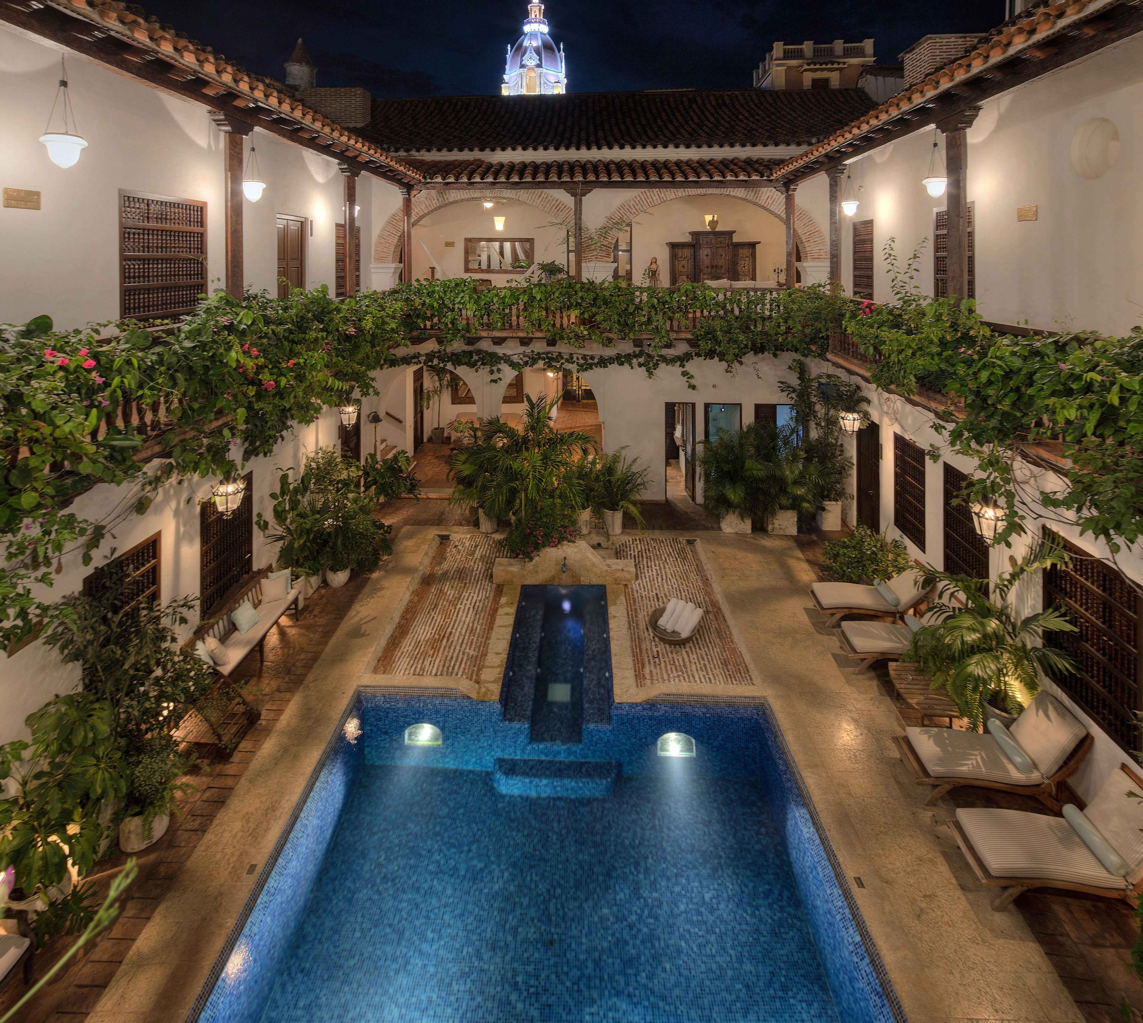 Hotel Boutique Casa Del Arzobispado 5*